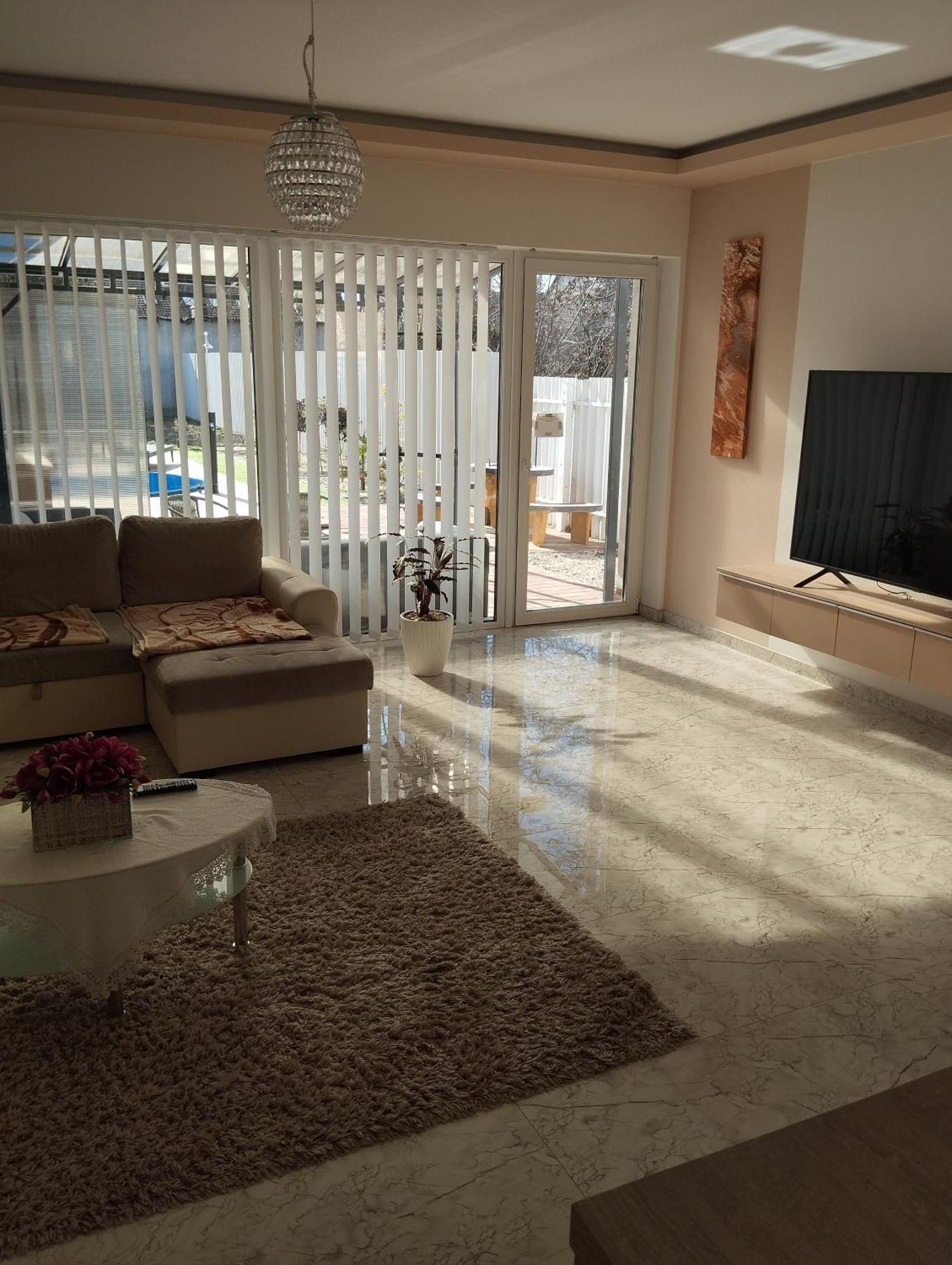 Sarkcsillag Teljes Csaladihaz- Star Complete Family House Apartment แซแก็ด ภายนอก รูปภาพ